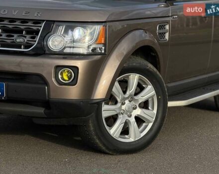 Бежевий Ленд Ровер Діскавері, об'ємом двигуна 3 л та пробігом 164 тис. км за 19000 $, фото 4 на Automoto.ua
