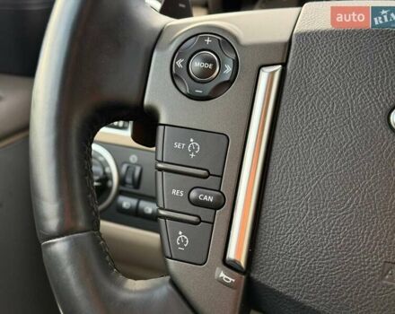 Бежевий Ленд Ровер Діскавері, об'ємом двигуна 3 л та пробігом 164 тис. км за 19000 $, фото 51 на Automoto.ua