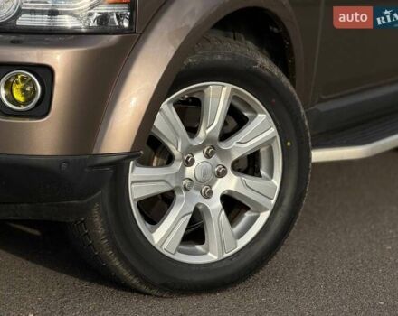 Бежевий Ленд Ровер Діскавері, об'ємом двигуна 3 л та пробігом 164 тис. км за 19000 $, фото 6 на Automoto.ua