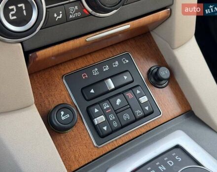 Бежевий Ленд Ровер Діскавері, об'ємом двигуна 3 л та пробігом 164 тис. км за 19000 $, фото 61 на Automoto.ua