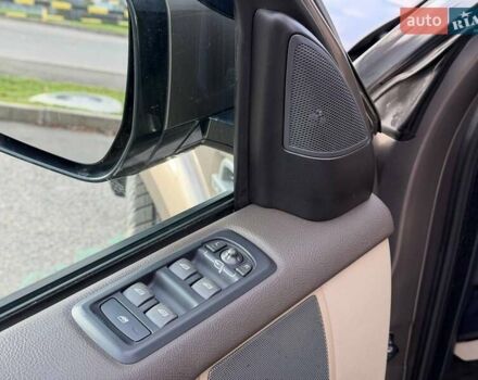 Бежевий Ленд Ровер Діскавері, об'ємом двигуна 3 л та пробігом 164 тис. км за 19000 $, фото 37 на Automoto.ua