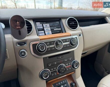 Бежевий Ленд Ровер Діскавері, об'ємом двигуна 3 л та пробігом 164 тис. км за 19000 $, фото 55 на Automoto.ua