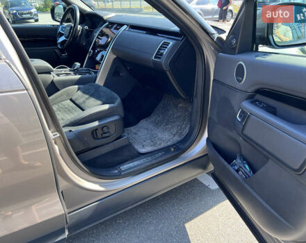 Бежевий Ленд Ровер Діскавері, об'ємом двигуна 3 л та пробігом 155 тис. км за 39900 $, фото 9 на Automoto.ua