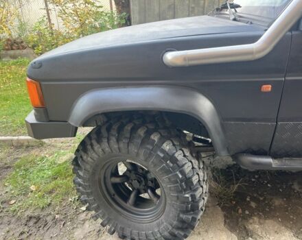 Чорний Ленд Ровер Діскавері, об'ємом двигуна 2.5 л та пробігом 267 тис. км за 12850 $, фото 3 на Automoto.ua