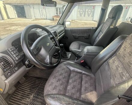 Черный Ленд Ровер Дискавери, объемом двигателя 2.5 л и пробегом 1 тыс. км за 4500 $, фото 4 на Automoto.ua