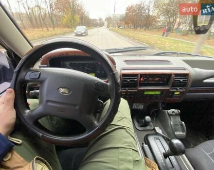 Черный Ленд Ровер Дискавери, объемом двигателя 2.5 л и пробегом 430 тыс. км за 4600 $, фото 1 на Automoto.ua