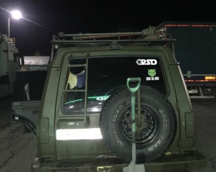 Черный Ленд Ровер Дискавери, объемом двигателя 2.5 л и пробегом 300 тыс. км за 6199 $, фото 11 на Automoto.ua