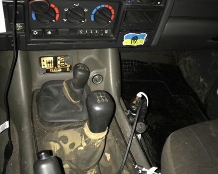 Черный Ленд Ровер Дискавери, объемом двигателя 2.5 л и пробегом 300 тыс. км за 6199 $, фото 18 на Automoto.ua