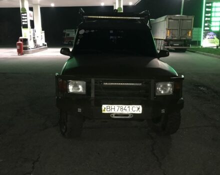 Черный Ленд Ровер Дискавери, объемом двигателя 2.5 л и пробегом 300 тыс. км за 6199 $, фото 2 на Automoto.ua