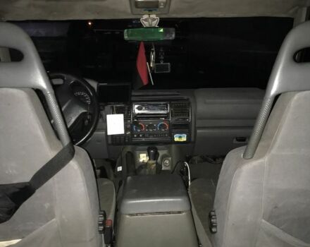 Черный Ленд Ровер Дискавери, объемом двигателя 2.5 л и пробегом 300 тыс. км за 6199 $, фото 14 на Automoto.ua