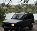 Чорний Ленд Ровер Діскавері, об'ємом двигуна 2.5 л та пробігом 200 тис. км за 3908 $, фото 1 на Automoto.ua