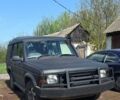 Чорний Ленд Ровер Діскавері, об'ємом двигуна 2.5 л та пробігом 400 тис. км за 3600 $, фото 1 на Automoto.ua