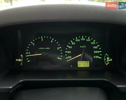 Черный Ленд Ровер Дискавери, объемом двигателя 2.5 л и пробегом 322 тыс. км за 9000 $, фото 16 на Automoto.ua