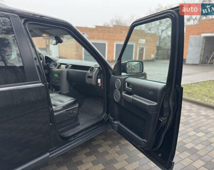 Черный Ленд Ровер Дискавери, объемом двигателя 2.72 л и пробегом 260 тыс. км за 7950 $, фото 24 на Automoto.ua