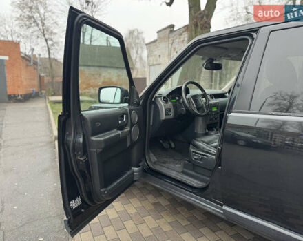 Черный Ленд Ровер Дискавери, объемом двигателя 2.72 л и пробегом 260 тыс. км за 7950 $, фото 20 на Automoto.ua