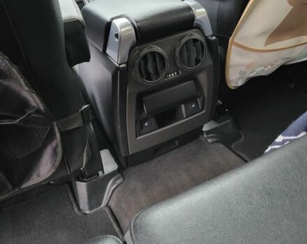 Чорний Ленд Ровер Діскавері, об'ємом двигуна 2.7 л та пробігом 232 тис. км за 9800 $, фото 8 на Automoto.ua