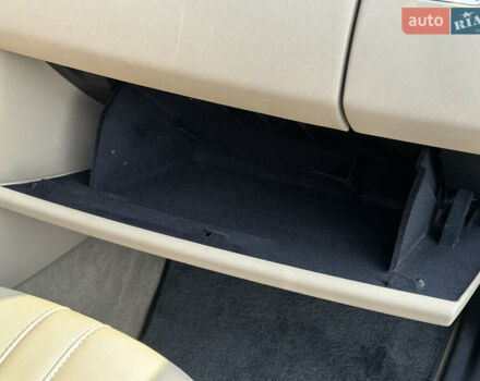 Чорний Ленд Ровер Діскавері, об'ємом двигуна 3 л та пробігом 264 тис. км за 16500 $, фото 85 на Automoto.ua