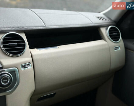 Чорний Ленд Ровер Діскавері, об'ємом двигуна 3 л та пробігом 264 тис. км за 16500 $, фото 44 на Automoto.ua