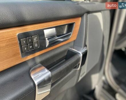 Ленд Ровер Дискавери 2012 в Киеве на Automoto.ua Черный Ленд Ровер Дискавери, объемом двигателя 3 л и пробегом 293 тыс. км за 19999 $, фото 7 на Automoto.ua