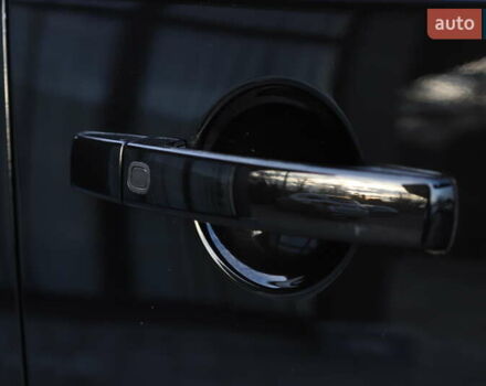 Чорний Ленд Ровер Діскавері, об'ємом двигуна 3 л та пробігом 208 тис. км за 14999 $, фото 24 на Automoto.ua