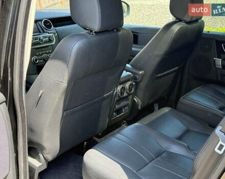 Чорний Ленд Ровер Діскавері, об'ємом двигуна 3 л та пробігом 129 тис. км за 23800 $, фото 79 на Automoto.ua