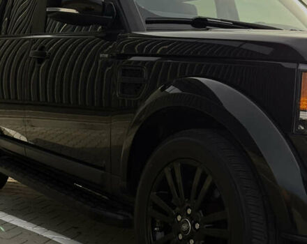 Чорний Ленд Ровер Діскавері, об'ємом двигуна 3 л та пробігом 129 тис. км за 23800 $, фото 5 на Automoto.ua