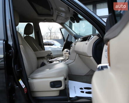 Чорний Ленд Ровер Діскавері, об'ємом двигуна 3 л та пробігом 208 тис. км за 14999 $, фото 81 на Automoto.ua