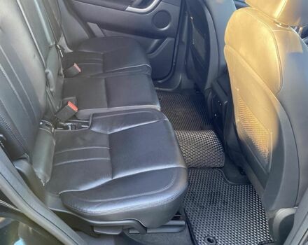 Черный Ленд Ровер Дискавери, объемом двигателя 2 л и пробегом 218 тыс. км за 19000 $, фото 4 на Automoto.ua