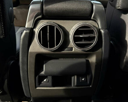 Чорний Ленд Ровер Діскавері, об'ємом двигуна 3 л та пробігом 129 тис. км за 23800 $, фото 63 на Automoto.ua