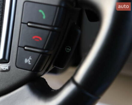 Чорний Ленд Ровер Діскавері, об'ємом двигуна 3 л та пробігом 208 тис. км за 14999 $, фото 71 на Automoto.ua