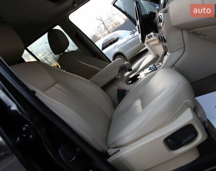 Чорний Ленд Ровер Діскавері, об'ємом двигуна 3 л та пробігом 208 тис. км за 14999 $, фото 86 на Automoto.ua