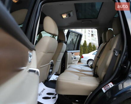 Чорний Ленд Ровер Діскавері, об'ємом двигуна 3 л та пробігом 208 тис. км за 14999 $, фото 88 на Automoto.ua