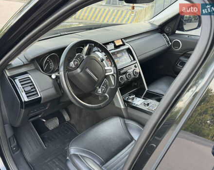 Черный Ленд Ровер Дискавери, объемом двигателя 2 л и пробегом 130 тыс. км за 27000 $, фото 26 на Automoto.ua