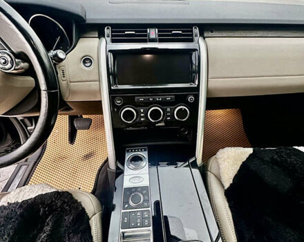 Ленд Ровер Дискавери 2017 в Львове на Automoto.ua Черный Ленд Ровер Дискавери, объемом двигателя 3 л и пробегом 166 тыс. км за 34500 $, фото 14 на Automoto.ua