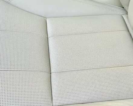 Черный Ленд Ровер Дискавери, объемом двигателя 2 л и пробегом 119 тыс. км за 29200 $, фото 10 на Automoto.ua