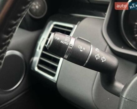 Черный Ленд Ровер Дискавери, объемом двигателя 3 л и пробегом 123 тыс. км за 23990 $, фото 20 на Automoto.ua