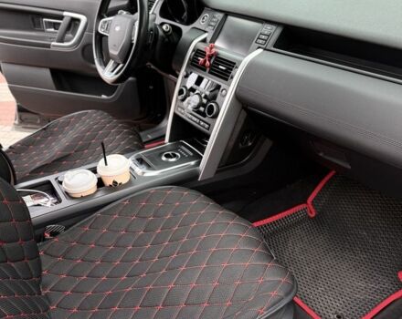 Чорний Ленд Ровер Діскавері, об'ємом двигуна 2 л та пробігом 192 тис. км за 18200 $, фото 10 на Automoto.ua