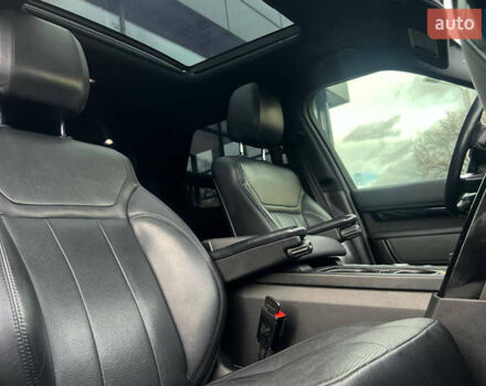 Черный Ленд Ровер Дискавери, объемом двигателя 3 л и пробегом 191 тыс. км за 36000 $, фото 12 на Automoto.ua