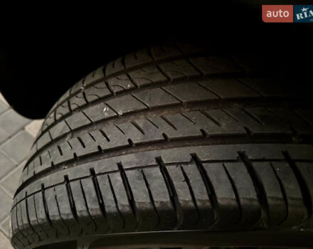 Черный Ленд Ровер Дискавери, объемом двигателя 2 л и пробегом 130 тыс. км за 33400 $, фото 32 на Automoto.ua