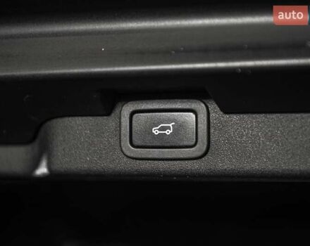 Ленд Ровер Дискавери 2019 в Одессе на Automoto.ua Черный Ленд Ровер Дискавери, объемом двигателя 2 л и пробегом 192 тыс. км за 33500 $, фото 8 на Automoto.ua