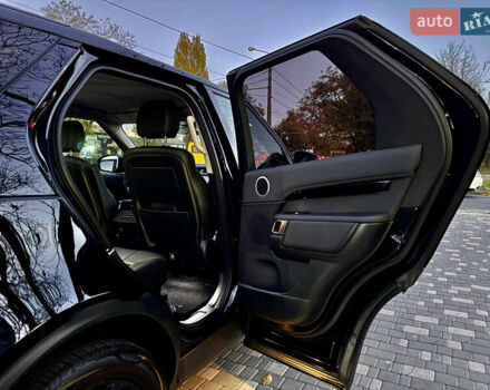 Черный Ленд Ровер Дискавери, объемом двигателя 2 л и пробегом 130 тыс. км за 33400 $, фото 66 на Automoto.ua