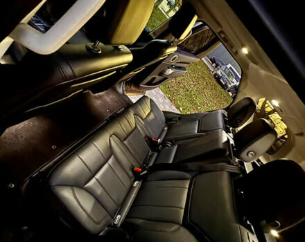 Черный Ленд Ровер Дискавери, объемом двигателя 2 л и пробегом 130 тыс. км за 33400 $, фото 52 на Automoto.ua