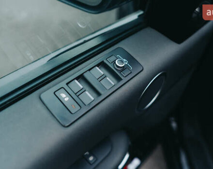 Ленд Ровер Дискавери 2019 в Киеве на Automoto.ua Черный Ленд Ровер Дискавери, объемом двигателя 3 л и пробегом 140 тыс. км за 28400 $, фото 21 на Automoto.ua