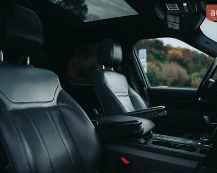 Ленд Ровер Дискавери 2019 в Киеве на Automoto.ua Черный Ленд Ровер Дискавери, объемом двигателя 3 л и пробегом 140 тыс. км за 28400 $, фото 32 на Automoto.ua