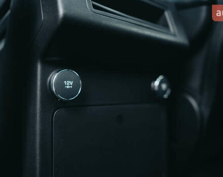 Ленд Ровер Дискавери 2019 в Киеве на Automoto.ua Черный Ленд Ровер Дискавери, объемом двигателя 3 л и пробегом 140 тыс. км за 28400 $, фото 31 на Automoto.ua