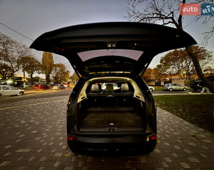 Черный Ленд Ровер Дискавери, объемом двигателя 2 л и пробегом 130 тыс. км за 33400 $, фото 72 на Automoto.ua