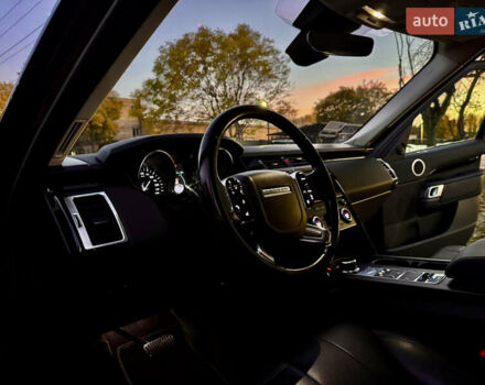 Черный Ленд Ровер Дискавери, объемом двигателя 2 л и пробегом 130 тыс. км за 33400 $, фото 41 на Automoto.ua