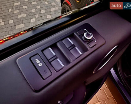 Черный Ленд Ровер Дискавери, объемом двигателя 2 л и пробегом 130 тыс. км за 33400 $, фото 23 на Automoto.ua