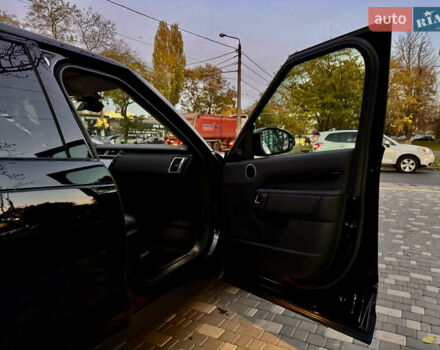Черный Ленд Ровер Дискавери, объемом двигателя 2 л и пробегом 130 тыс. км за 33400 $, фото 46 на Automoto.ua