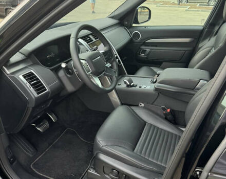 Черный Ленд Ровер Дискавери, объемом двигателя 3 л и пробегом 38 тыс. км за 67500 $, фото 6 на Automoto.ua